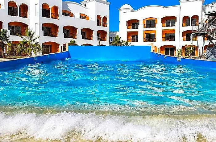 Üdülőközpont Naama Waves