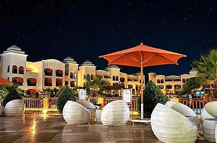 Naama Waves Resort 5*